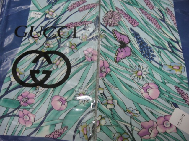 Гучи платок