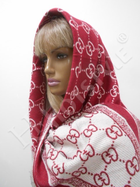  Гучи косынка