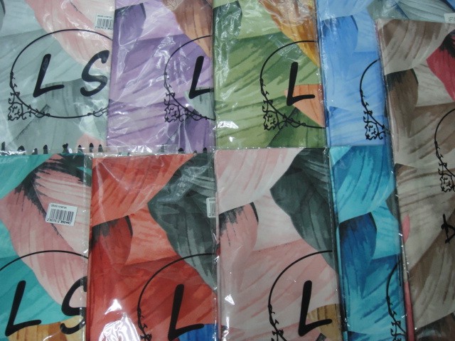  3D цветы платок