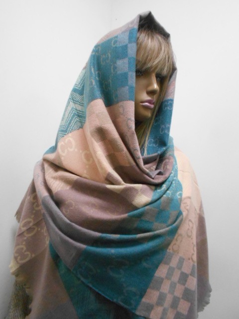  Гучи палантин