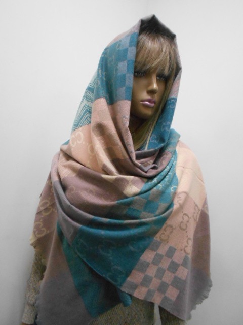  Гучи палантин