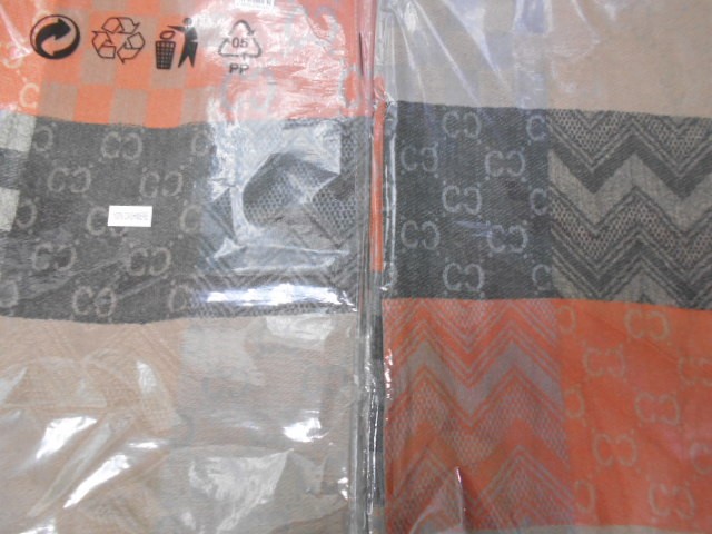  Гучи палантин