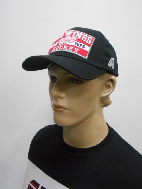  Бейсболка RED WINGS