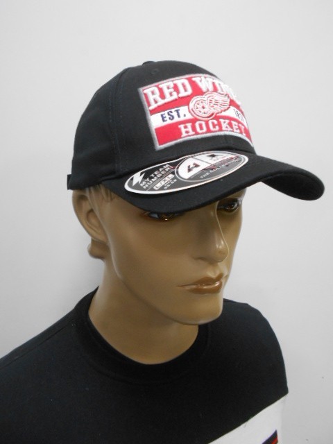  Бейсболка RED WINGS