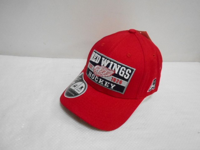  Бейсболка RED WINGS