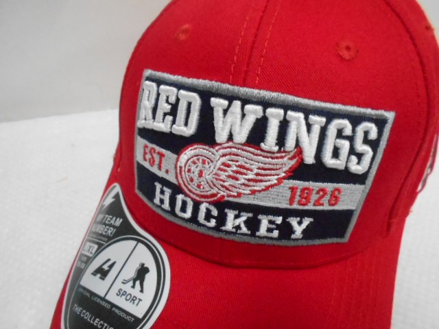  Бейсболка RED WINGS