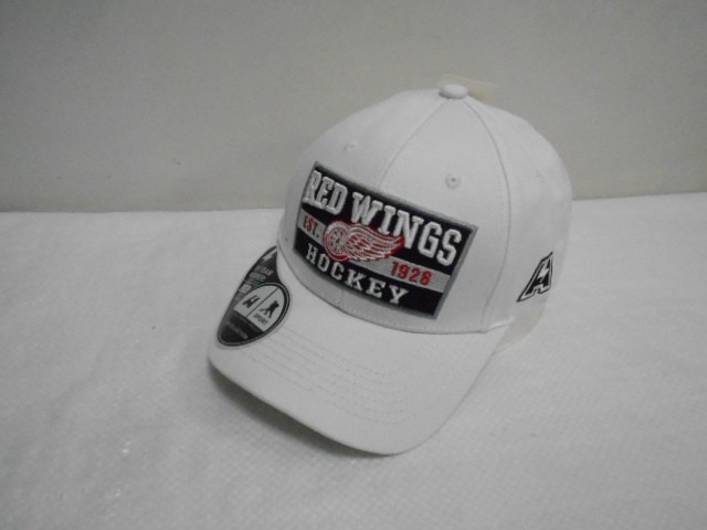  Бейсболка RED WINGS