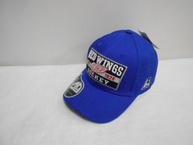  Бейсболка RED WINGS