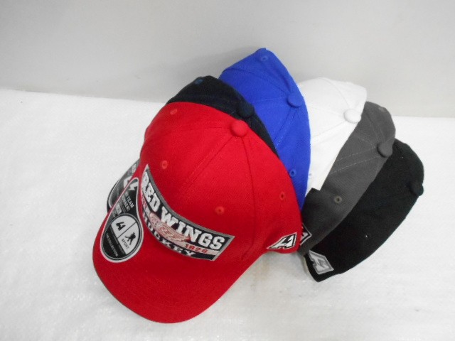  Бейсболка RED WINGS